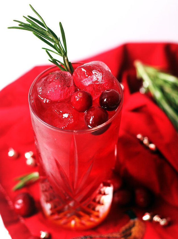 Sweet Winter Cranberry Amaretto Delight