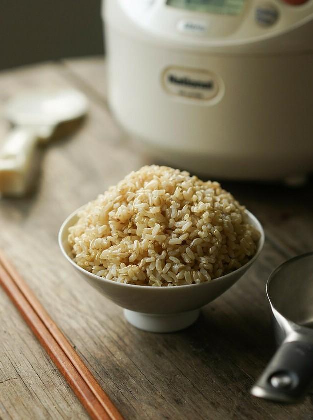 Easy Fluffy Brown Rice Recipe