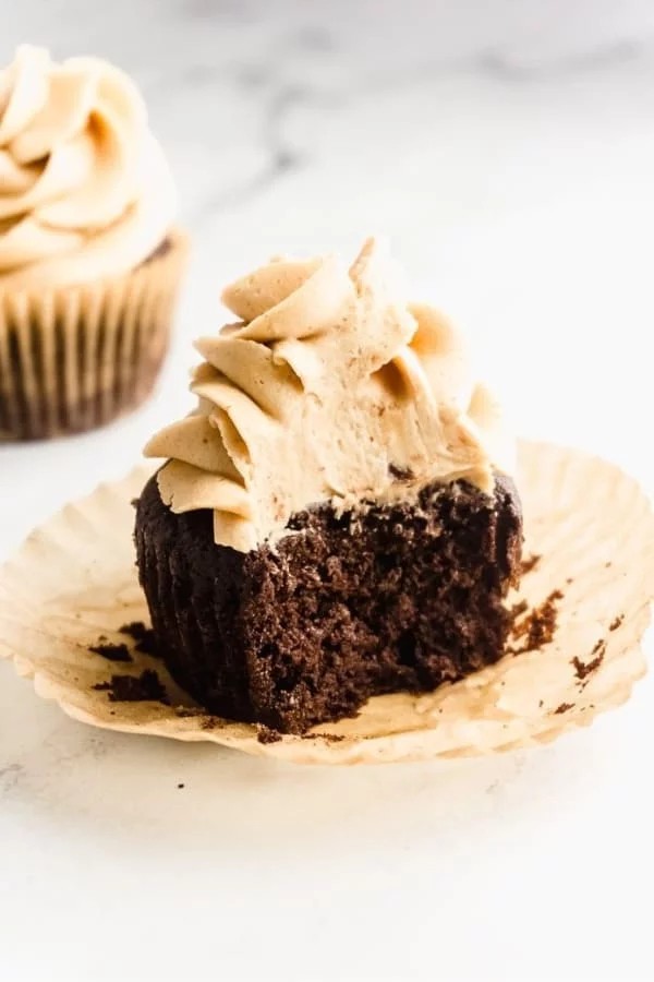 Low-Carb Chocolate Cupcakes with Peanut Butter Delight