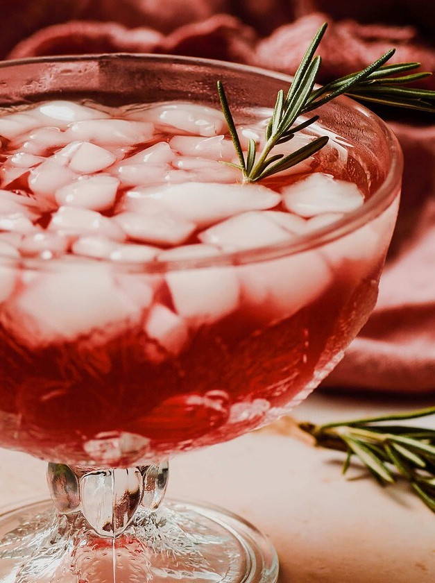 Refreshing Red Wine Cocktail Recipe