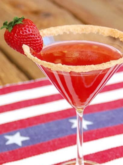 Summer in a Glass: Strawberry Bliss