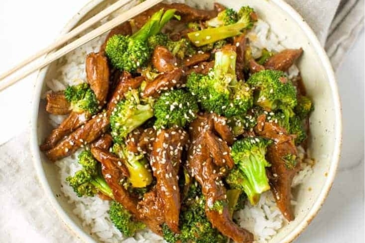 Easy Gluten-Free Beef and Broccoli Instant Pot