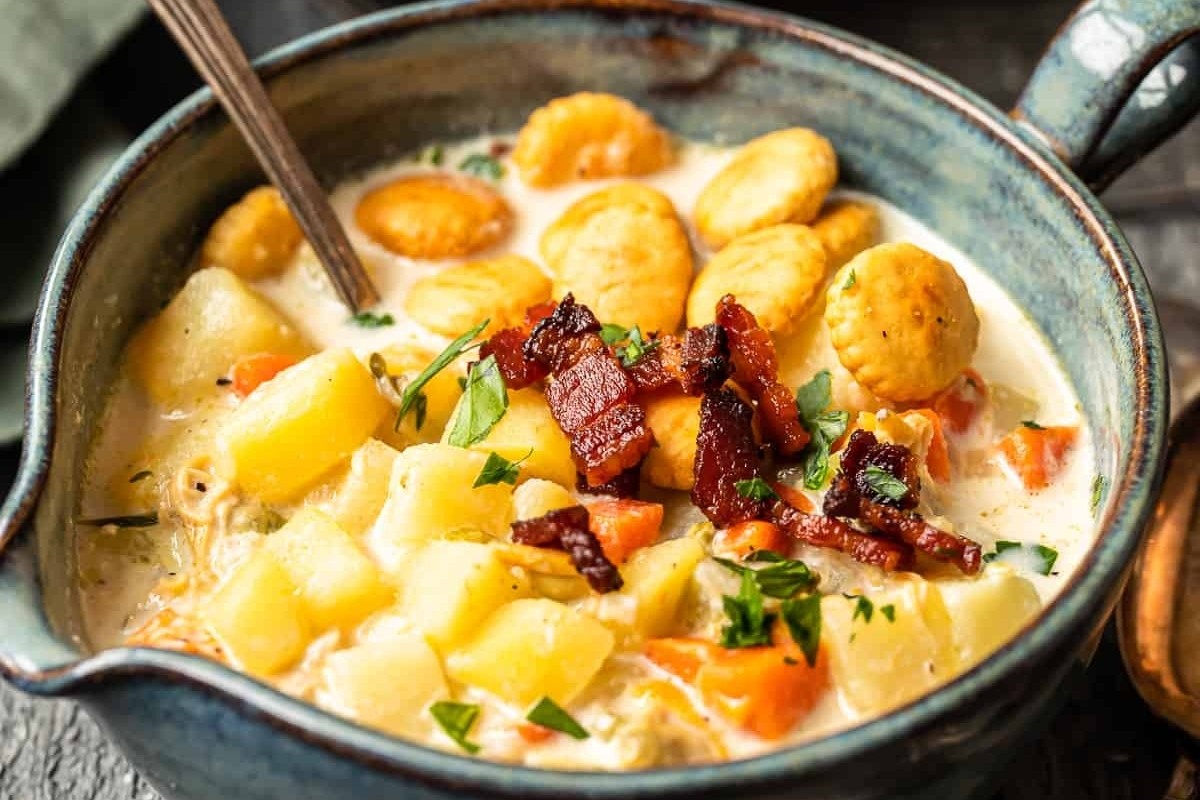 Creamy New England Clams in a Rich Broth