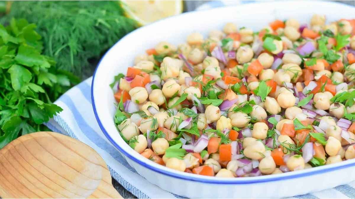 Fresh Herb Chickpea Delight