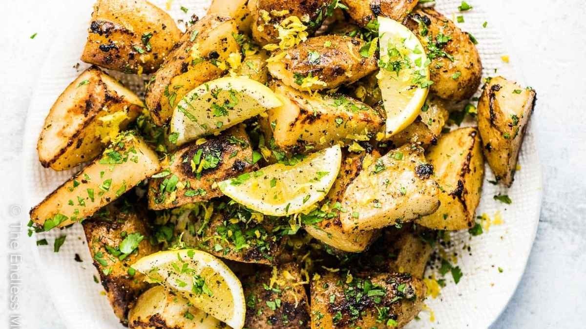 Lemon Garlic Roasted Potato Delight