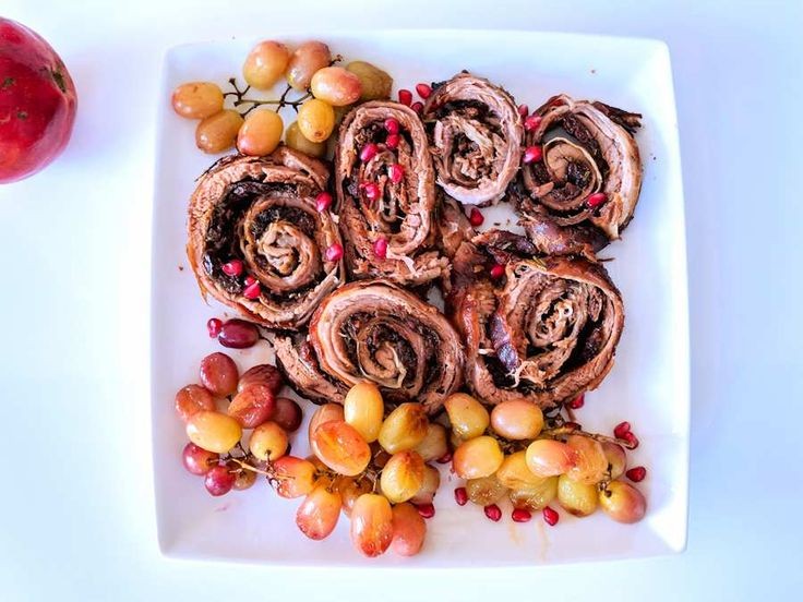 Lamb Breast Roasted with Sweet Grapes Raisins