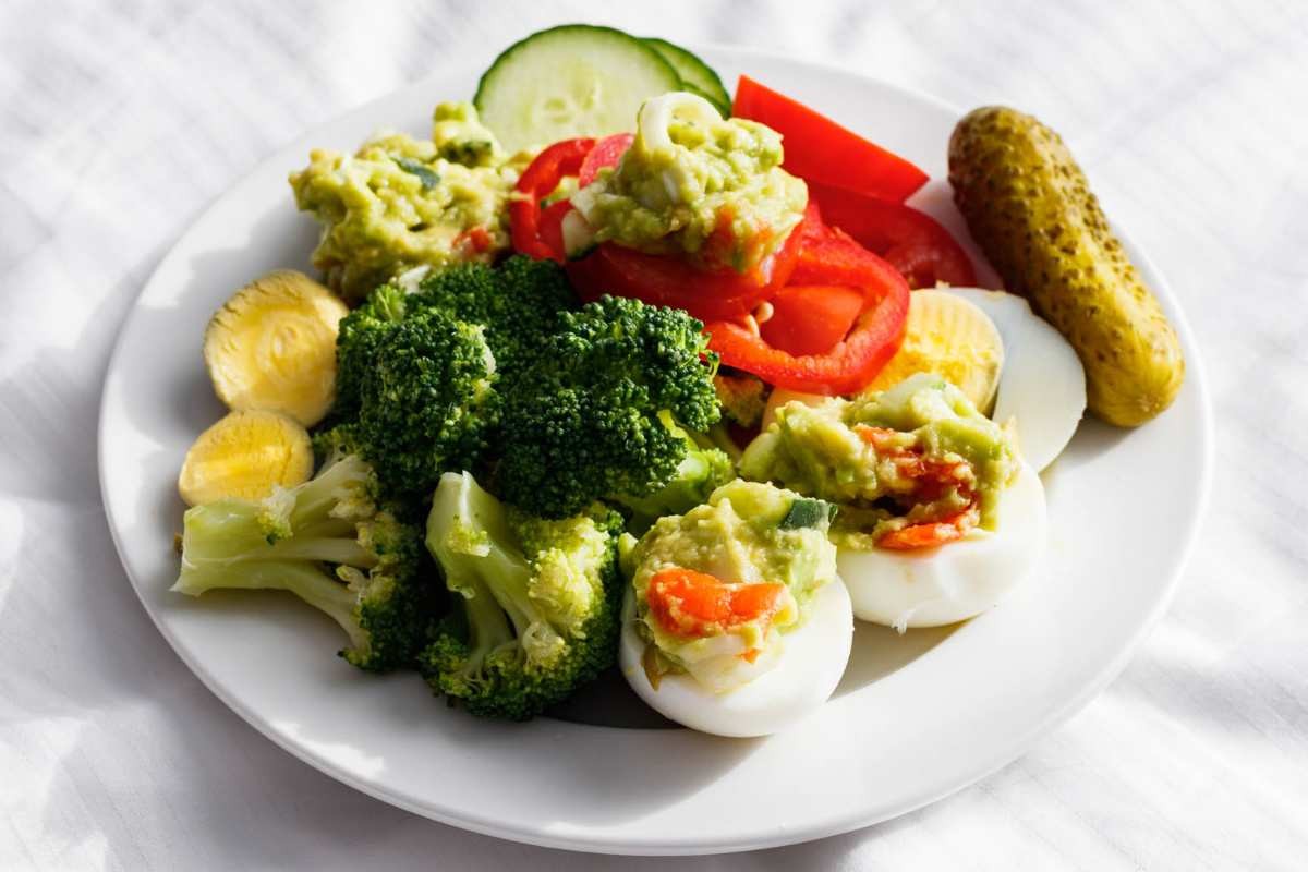Avocado Veggie Egg Delight in Minutes