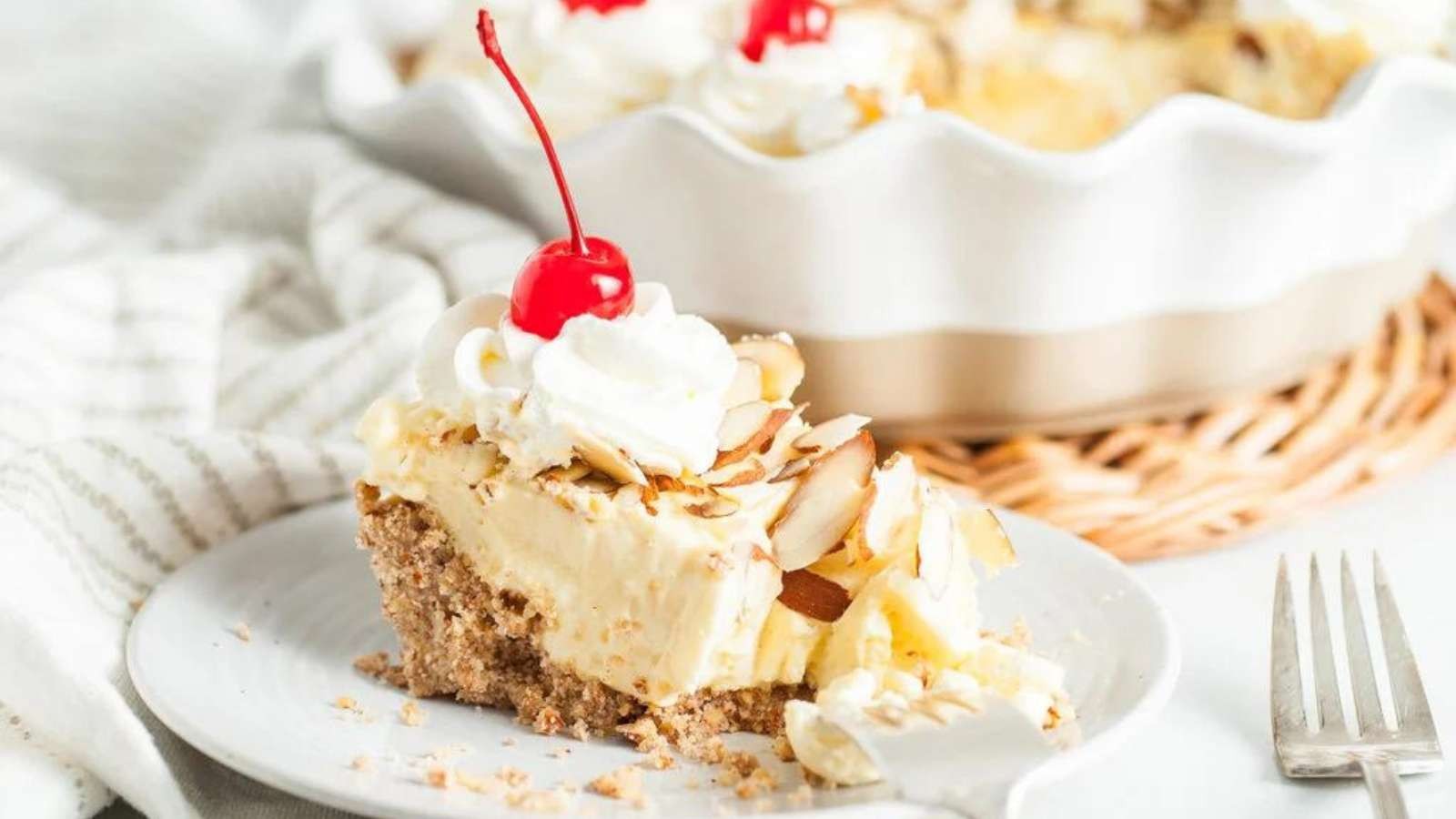 Creamy Almond Delight No-Bake Pie