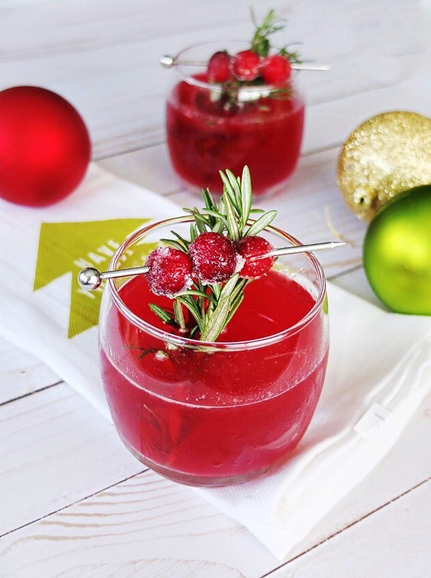 Cranberry Vodka Cocktail: Rudolph