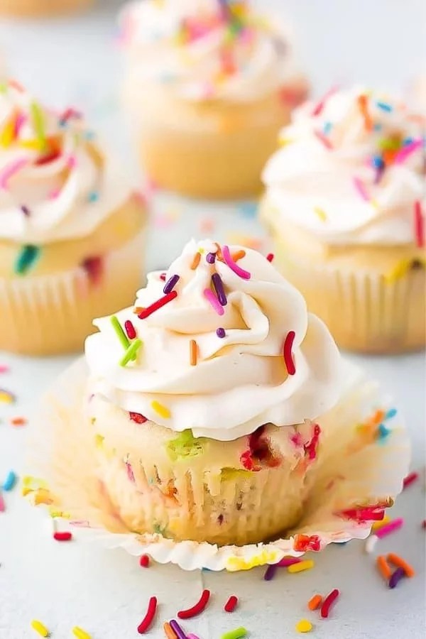 Easy Vegan Funfetti Cupcakes Recipe