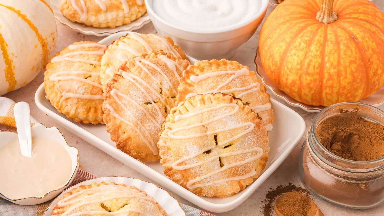 Autumn Flavors in a Bite-Sized Pie