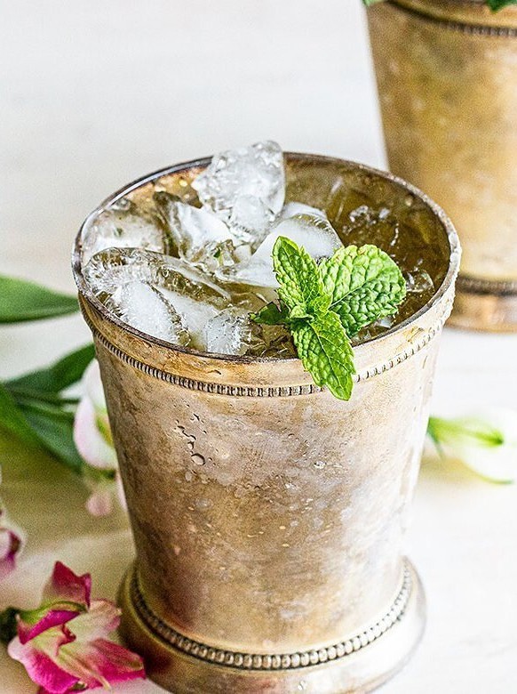 Bourbon & Mint: A Refreshing Classic