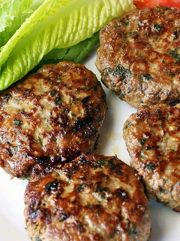 Tasty Turkey Burgers with Flair