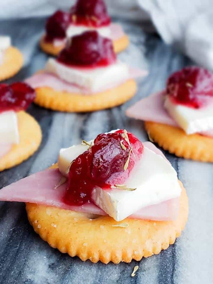 Quick Ritz Bites with Cranberry & Brie Delight