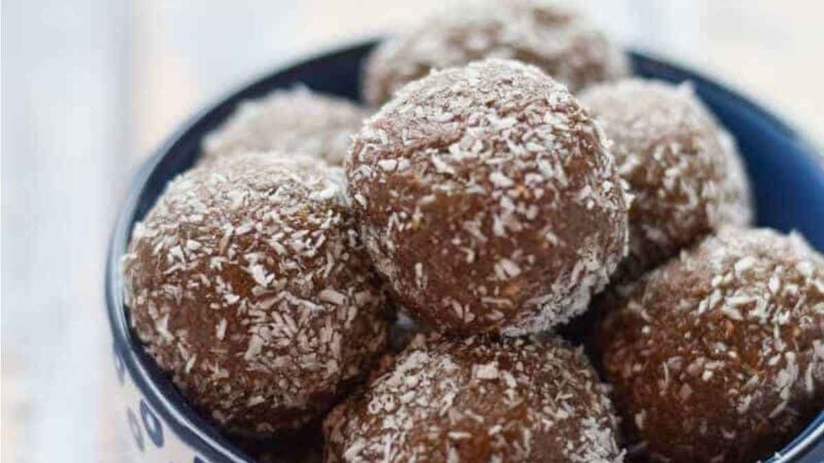 4-Ingredient Treats with Chocolate & Protein