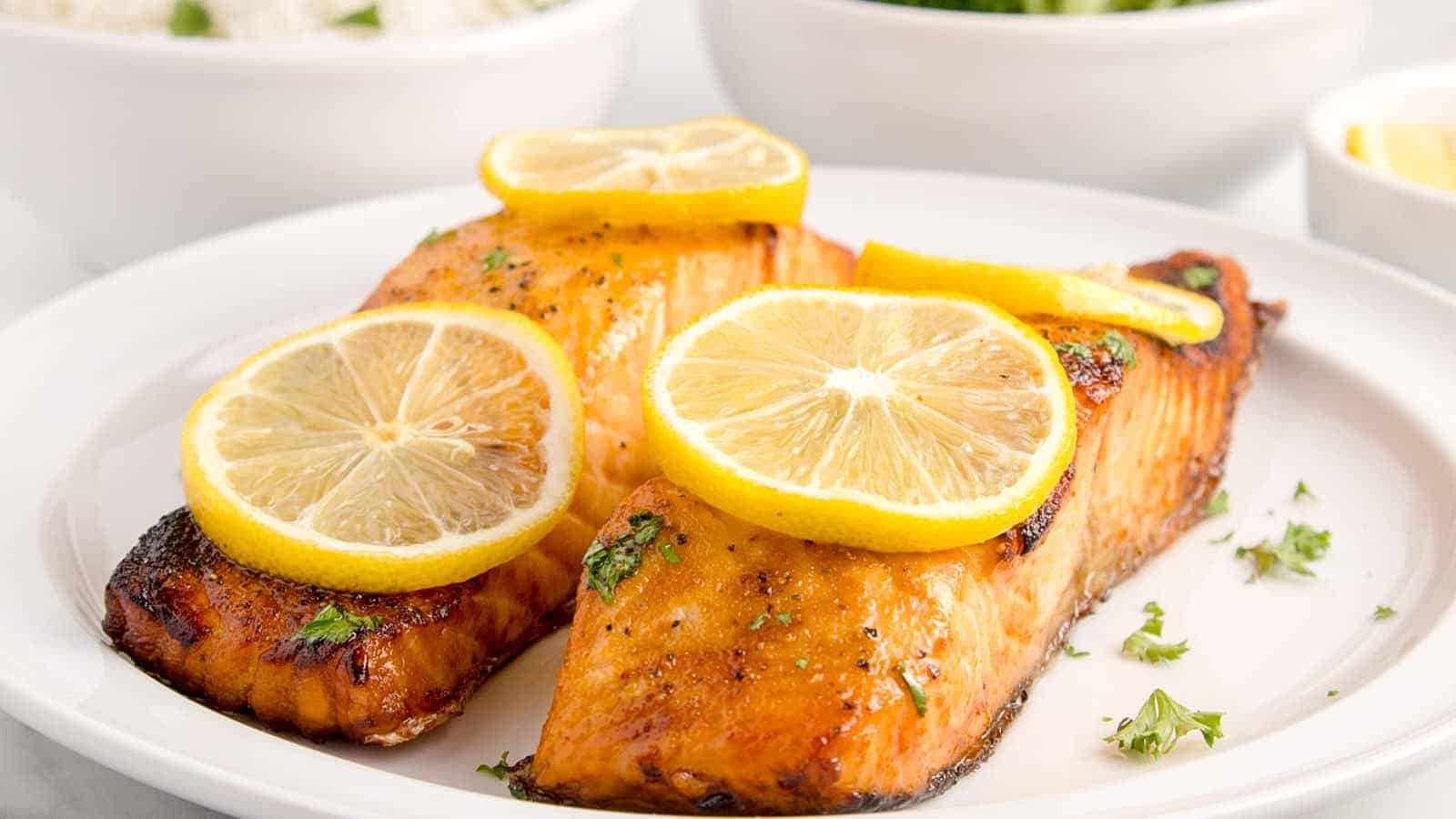 Garlic-Lemon Crusted Air Fryer Salmon