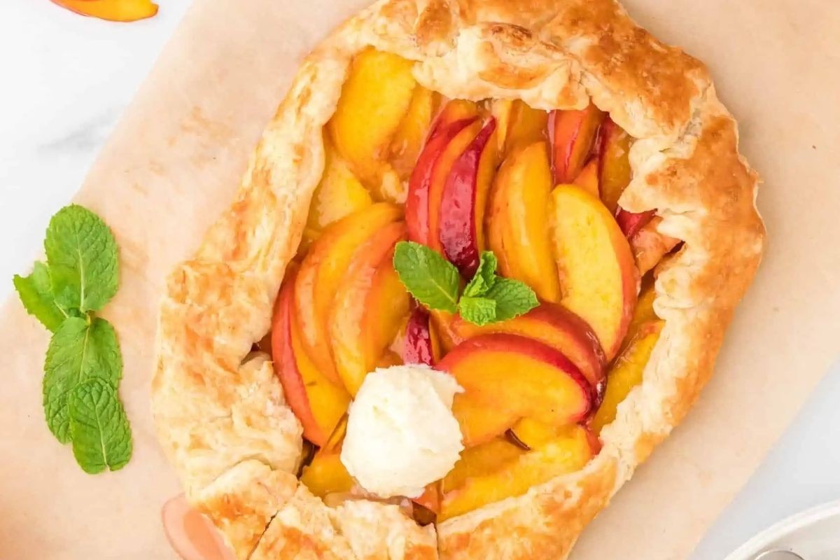 Peachy Summer Pastry Delight in 35 Minutes
