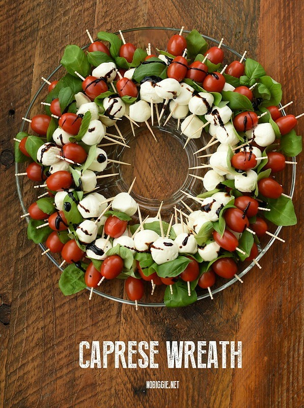 Mozzarella Christmas Wreath Appetizers