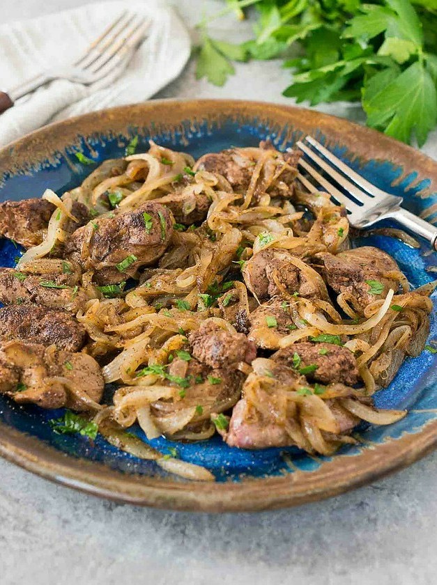 Quick Chicken Liver & Caramelized Onion Delight