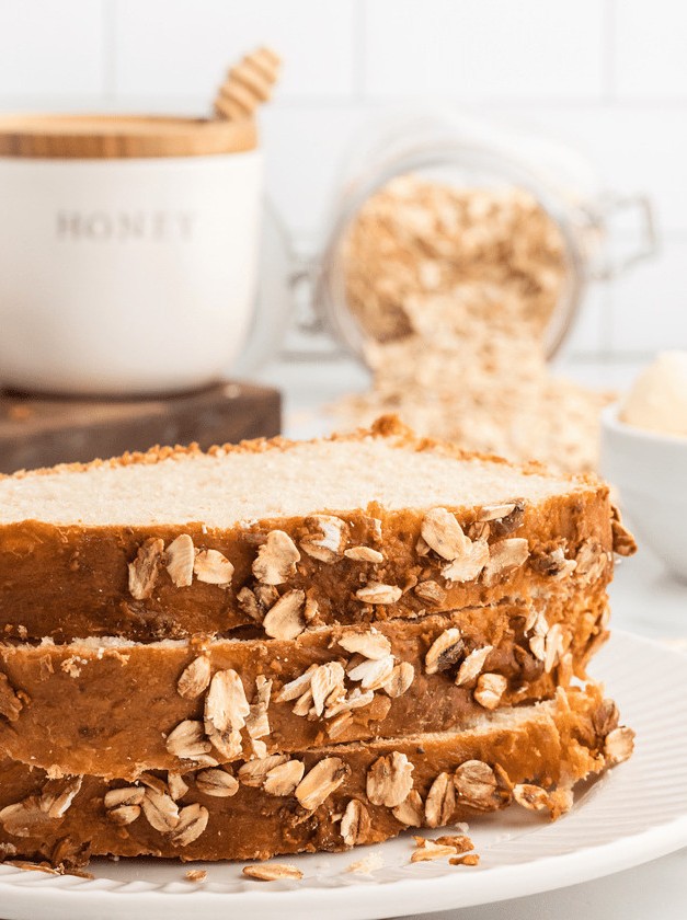 Sweetly Wholesome Honey Oat Loaf