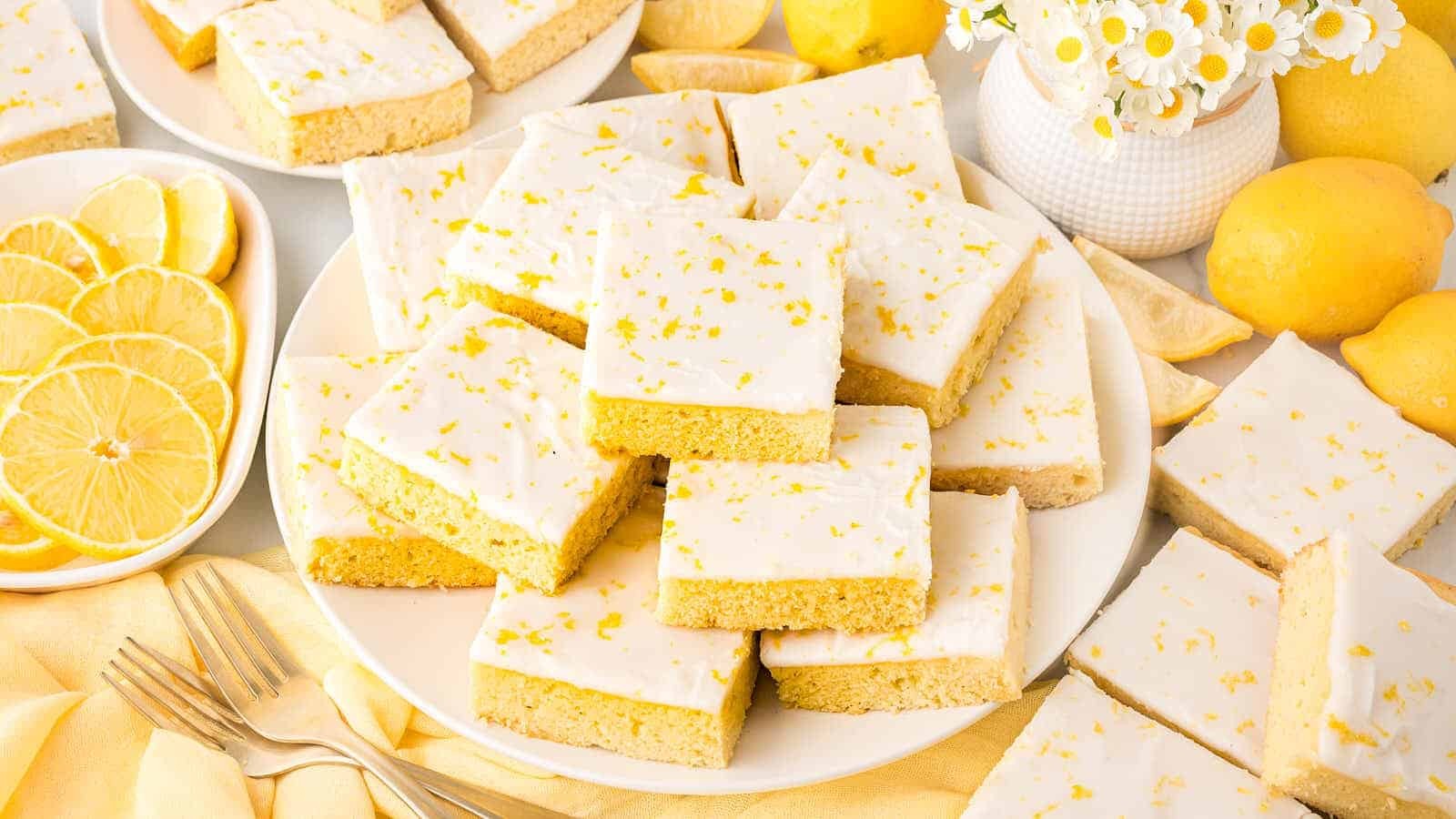 Lemony Glaze Sponge Cake Delight