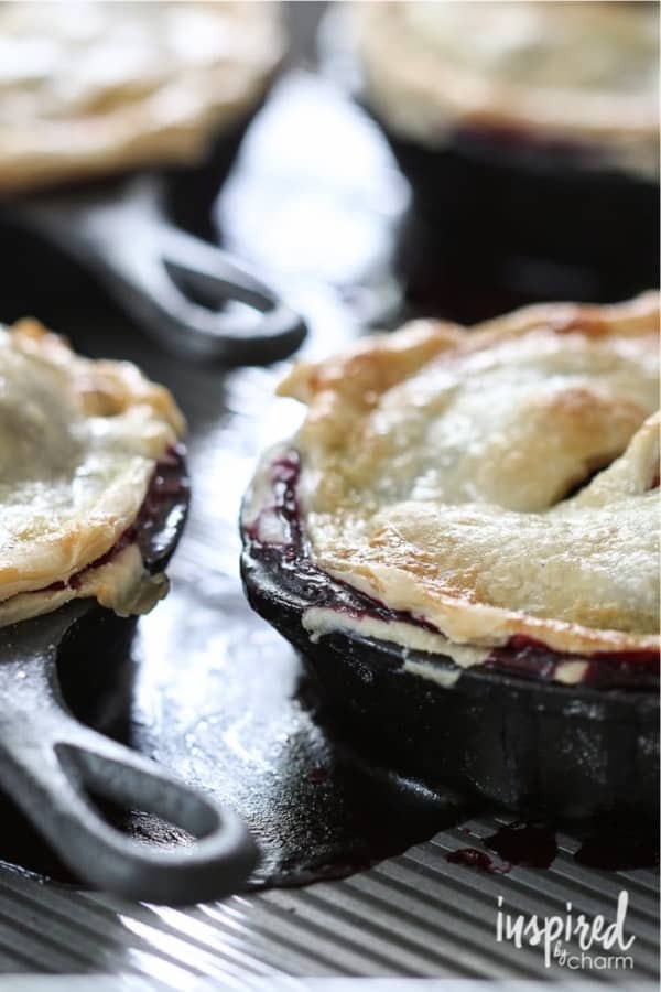 Summer Skillet Blueberry Pie Delights