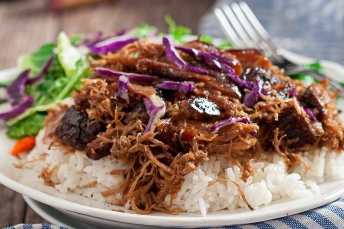 Easy Hawaiian-Style Kalua Pork in a Crockpot