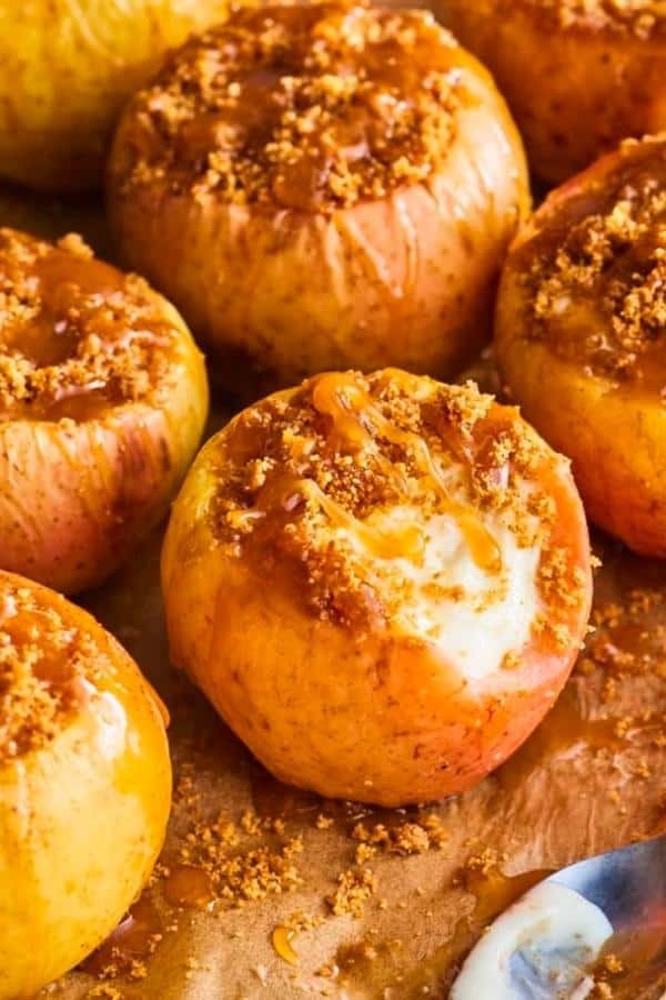 Autumn Apples Meet Creamy Cheesecake Filling