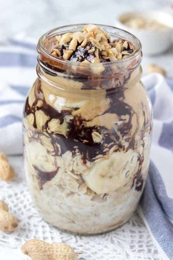 Maca-Infused Peanut Butter Overnight Oats