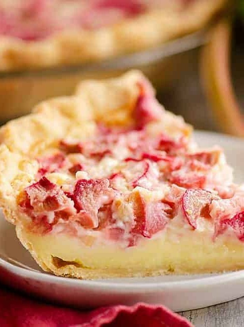 Rhubarb Pie Delight with Flaky Crust