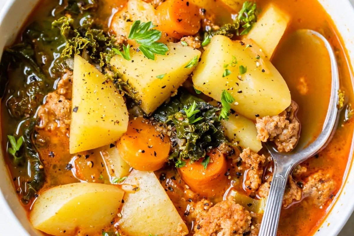 Spicy Sausage and Kale Potato Stew