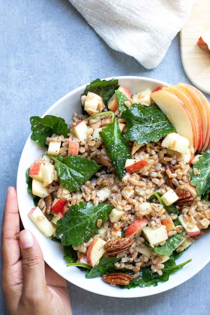 Apple Spinach Farro Salad