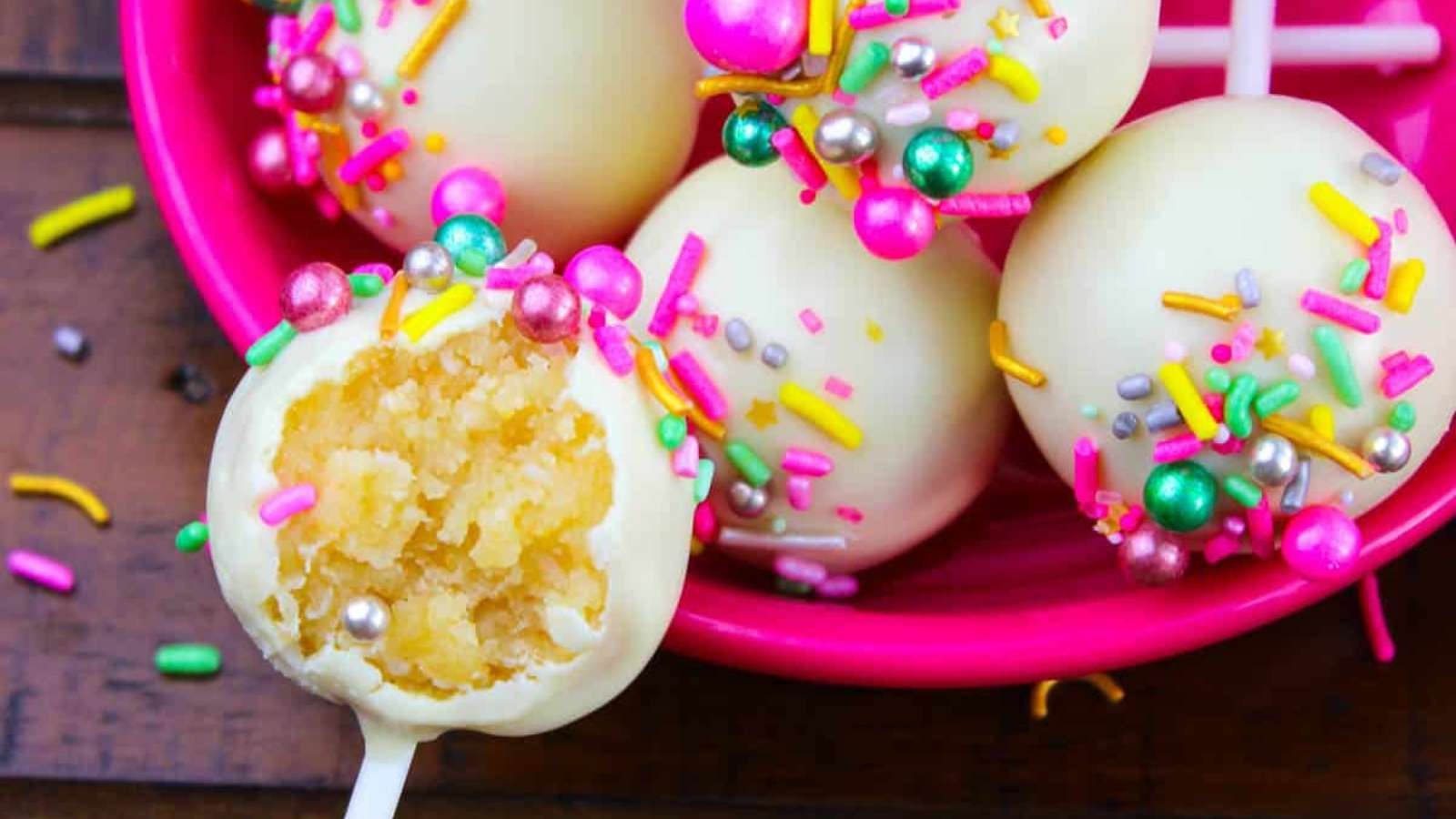 Vanilla Cake Pops