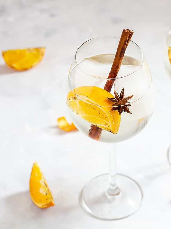 Gin, Spices & Orange: A Festive Cocktail