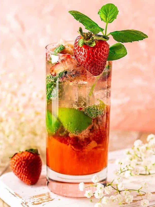 Fresh Strawberry Mojito