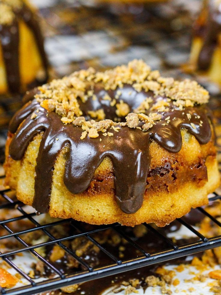 Moist Banana Bundt Cakes with Chocolate Swirl