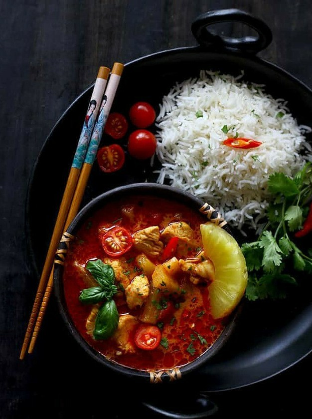 Pineapple Chicken Curry Bliss in Minutes