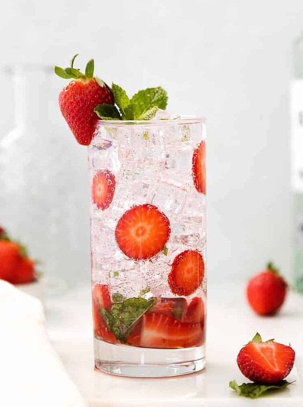 Minty Strawberry Rum Cooler