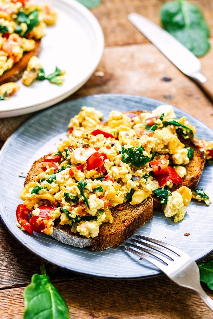 Nutritious Oat Pudding with Customizable Toppings