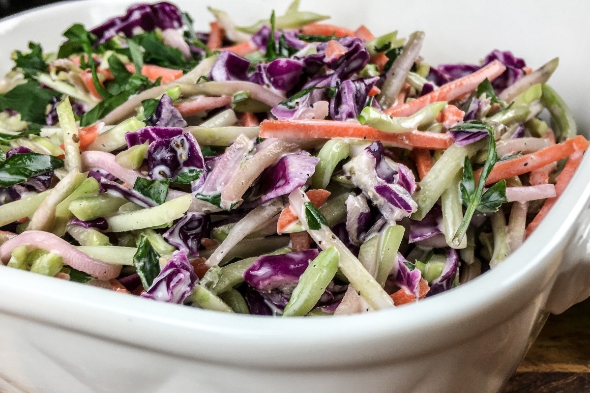 Vibrant Broccoli Slaw with Crunchy Delight