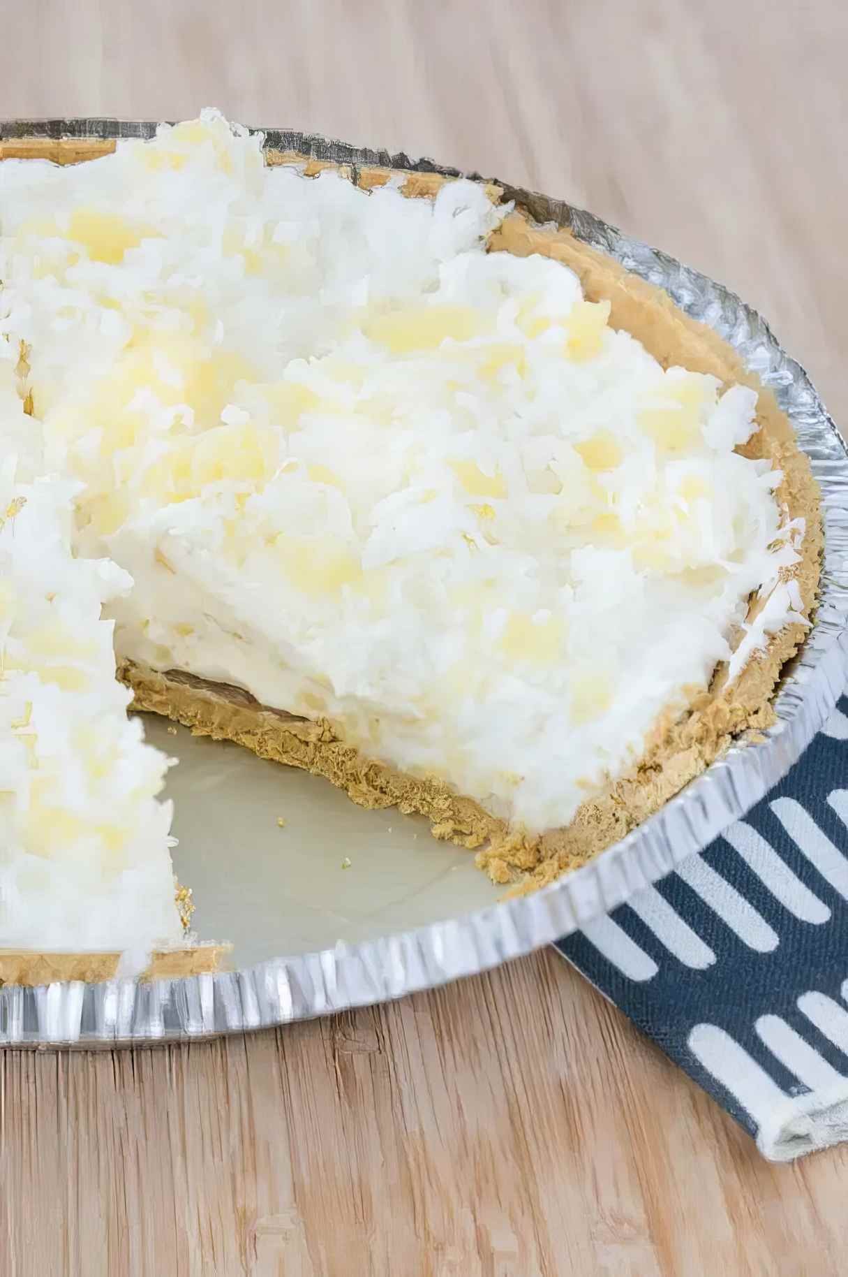 Easy Summer Pineapple Cream Pie Delight