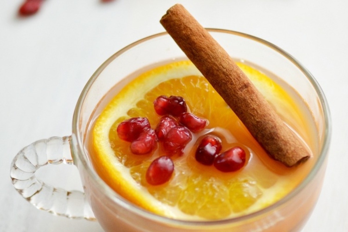 Slow Cooker Orange Pomegranate Cider