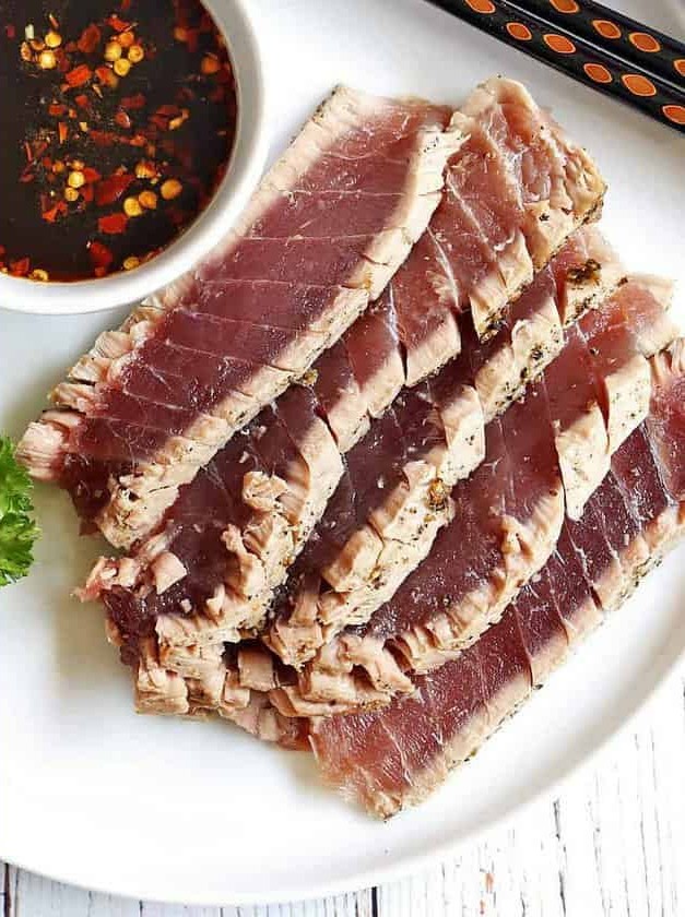 Pan-Seared Ahi Tuna with Spicy Sauce