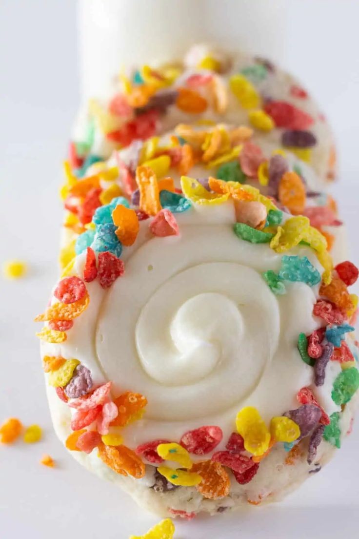 Fruity Pebbles Surprise Cupcakes