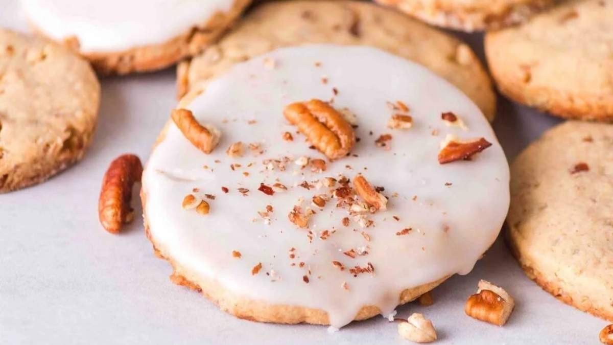 Toasted Pecan Delights with Brown Sugar