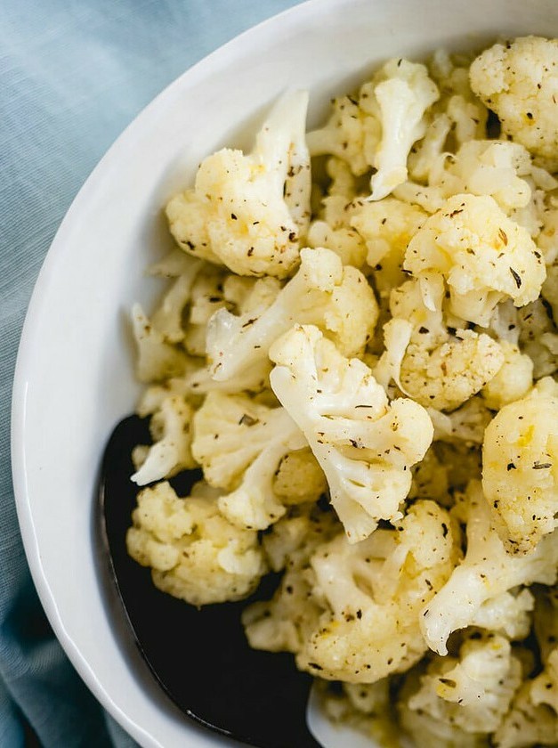 Citrusy Steamed Cauliflower with Italian Flair
