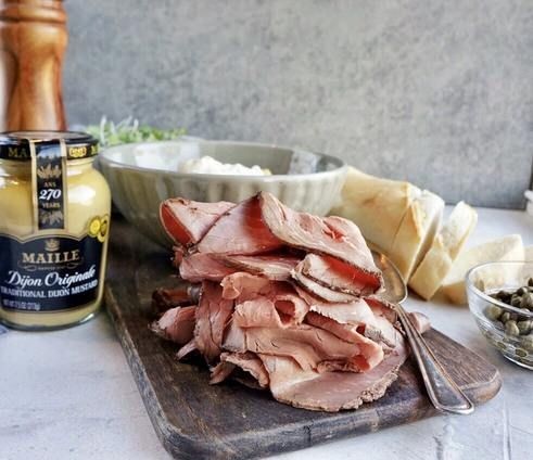 Sweet & Savory Strawberry Goat Cheese Bites