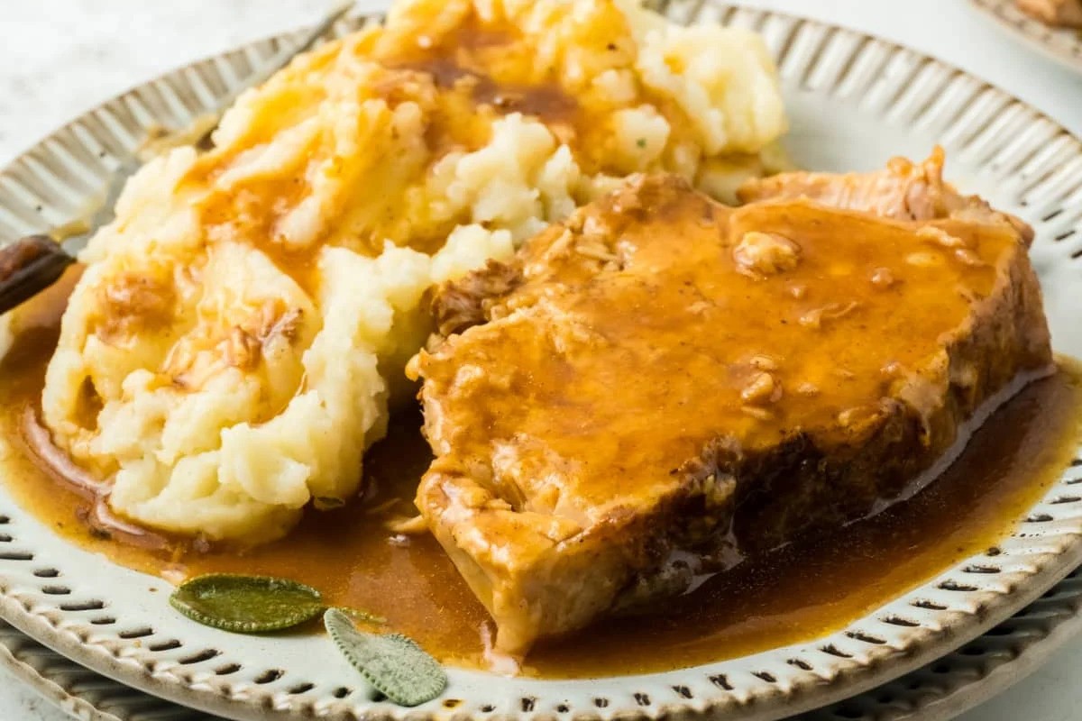 Classic Slow Cooker Pork Roast with Gravy