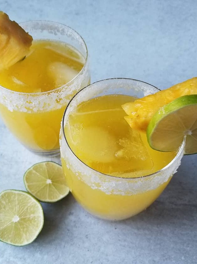Smoky Summer Sipper: Pineapple Mezcal Twist