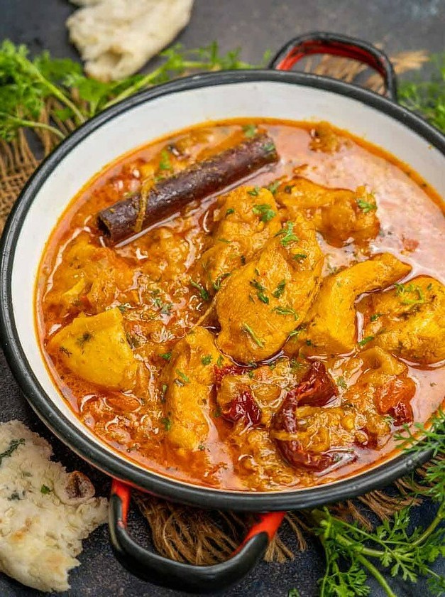 Spicy North Indian Chicken Curry Delight